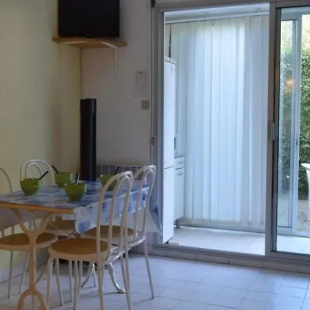 Baie Des Anges Apartmán *